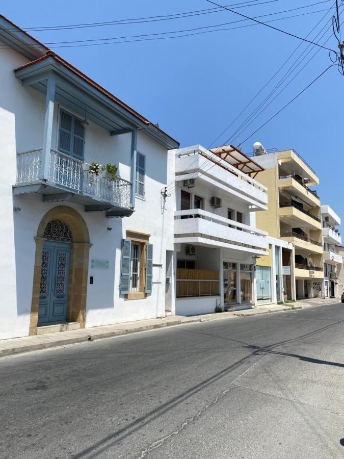 Hostel Past Or Trail Larnaka Exterior foto