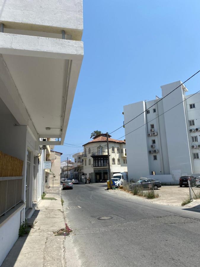 Hostel Past Or Trail Larnaka Exterior foto